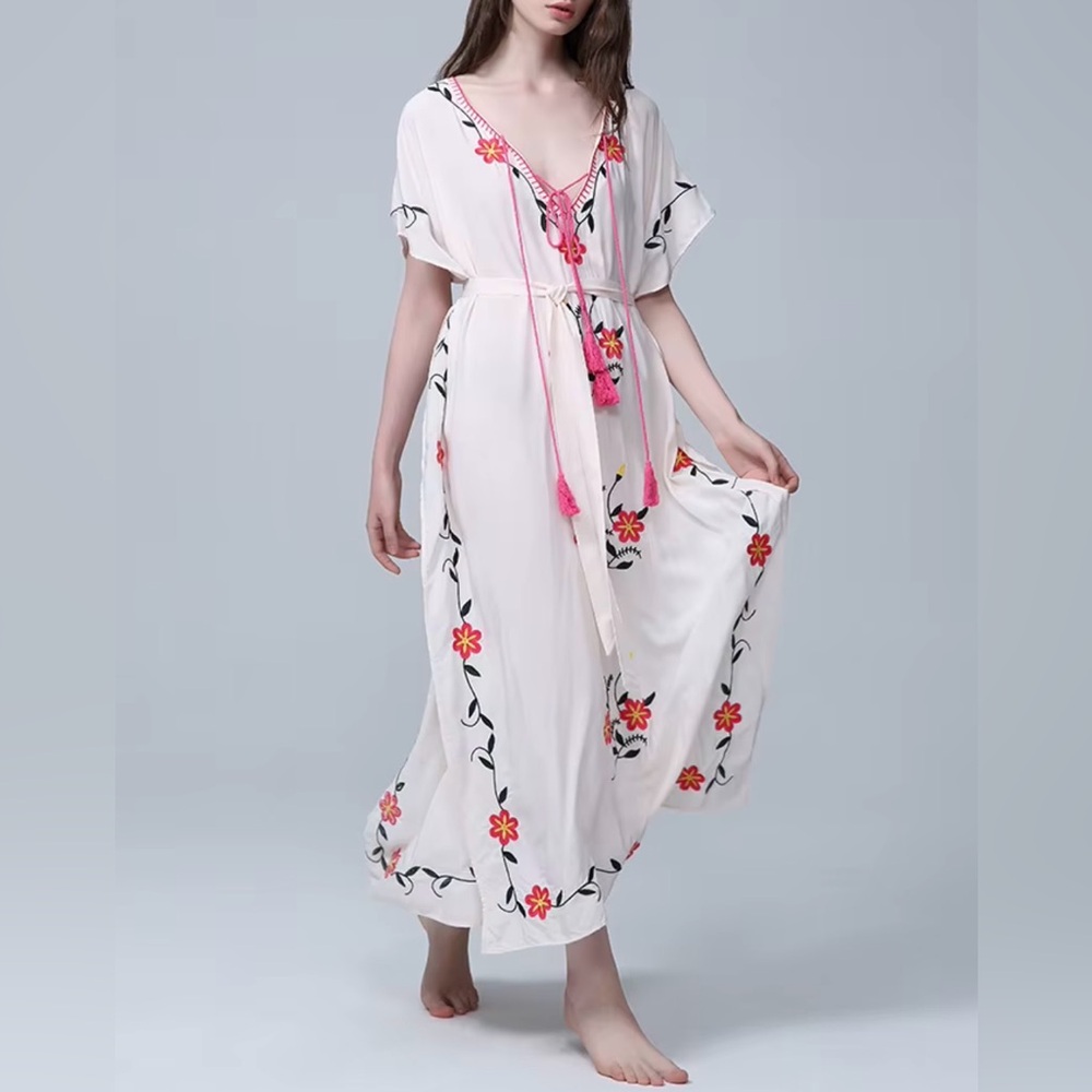 Mo Huan Yi Chu - Boho embroidered maxi pink kaftan/coverup with sash.Size S